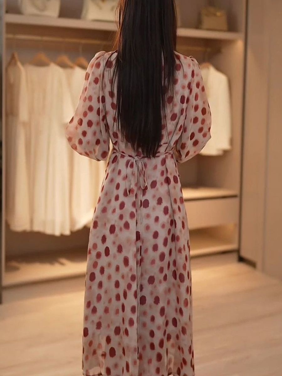 Đầm maxi nữ thắt eo họa tiết chấm bi sóng Pháp 2026 — Red wave dots (có lớp lót) chi tiết 11