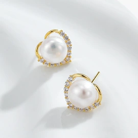 胸针;耳钉;项链