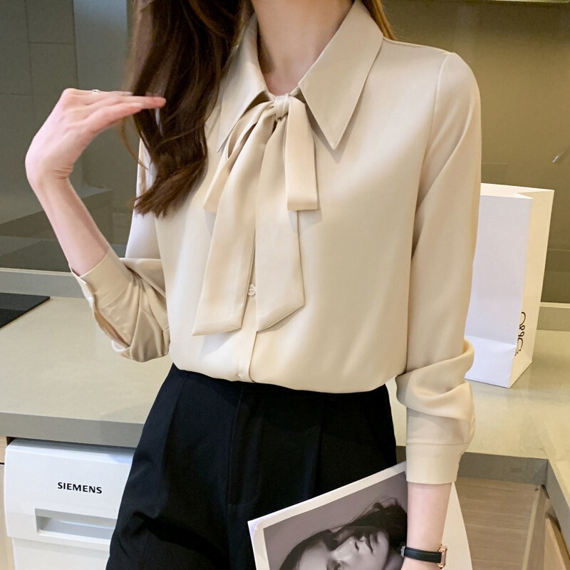 Fashionable Versatile Silk Shirt for Women, New Spring and Autumn Style with a Flowing Collar, Long-Sleeve Shirt with a Unique Design, Professional Top Fashionable Versatile Silk Shirt for Women, New Spring and Autumn Style with a Flowing Collar, Long-Sleeve Shirt with a Unique Design, Professional Top