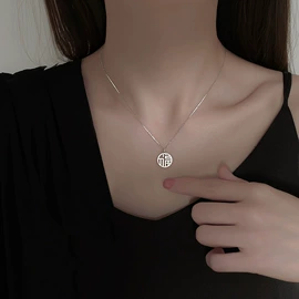 戒指;耳钉;项链