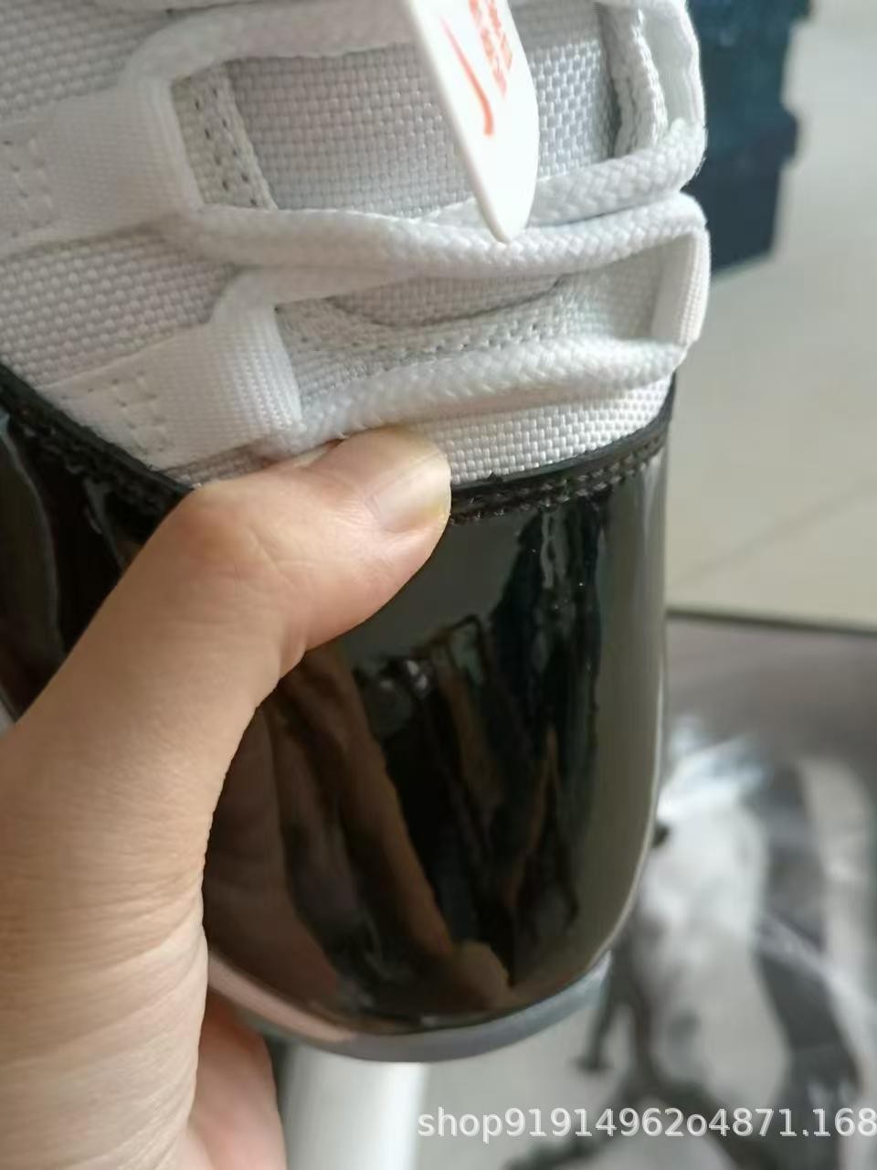 1: 1 original en el extranjero Jordan AJ11 verdadero cojín de carbono con amortiguación inferior 48.5 zapatillas de baloncesto masculinas y femeninas image 2