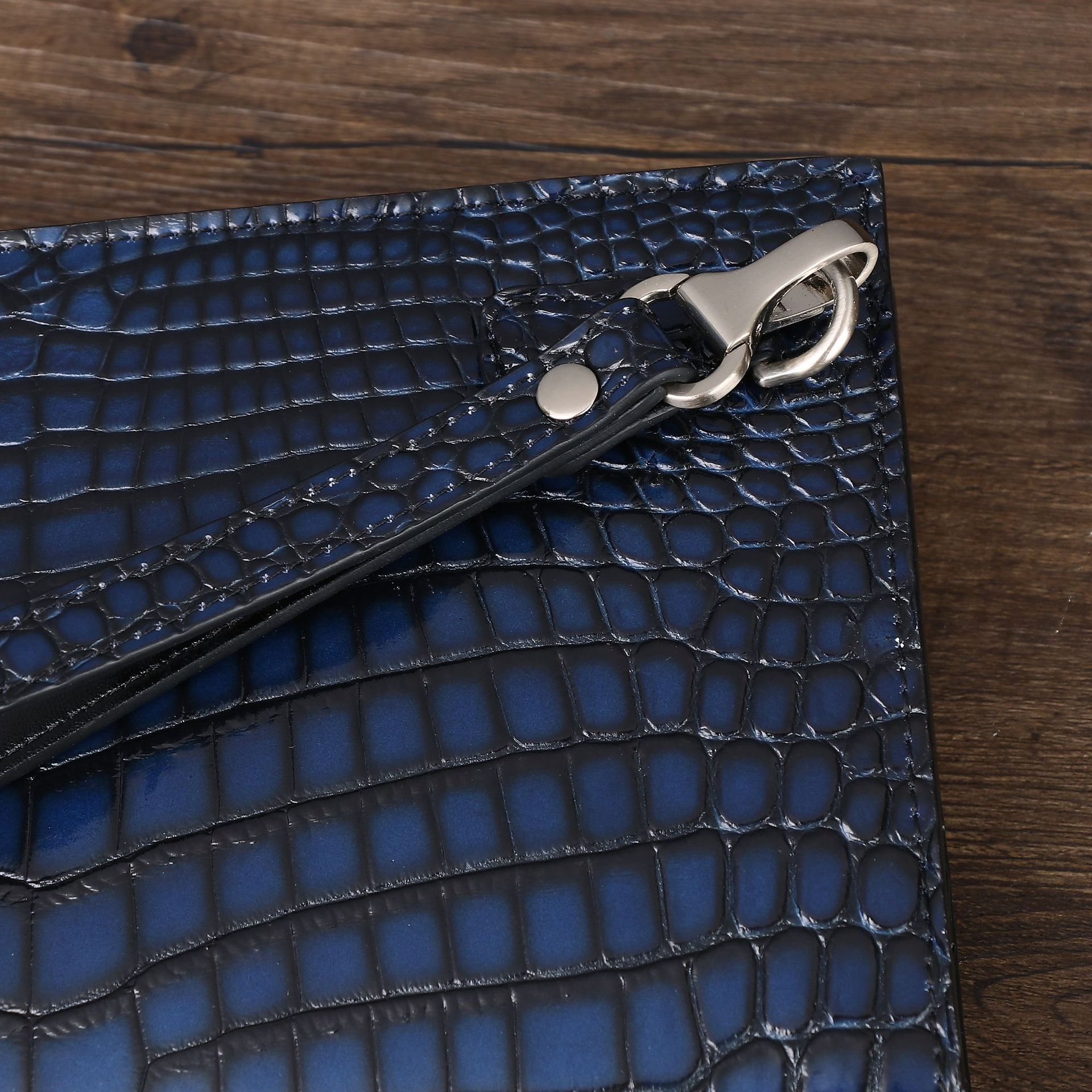 Túi clutch nam da vân cá sấu cầm tay tài liệu dung tích lớn đa năng chi tiết 10