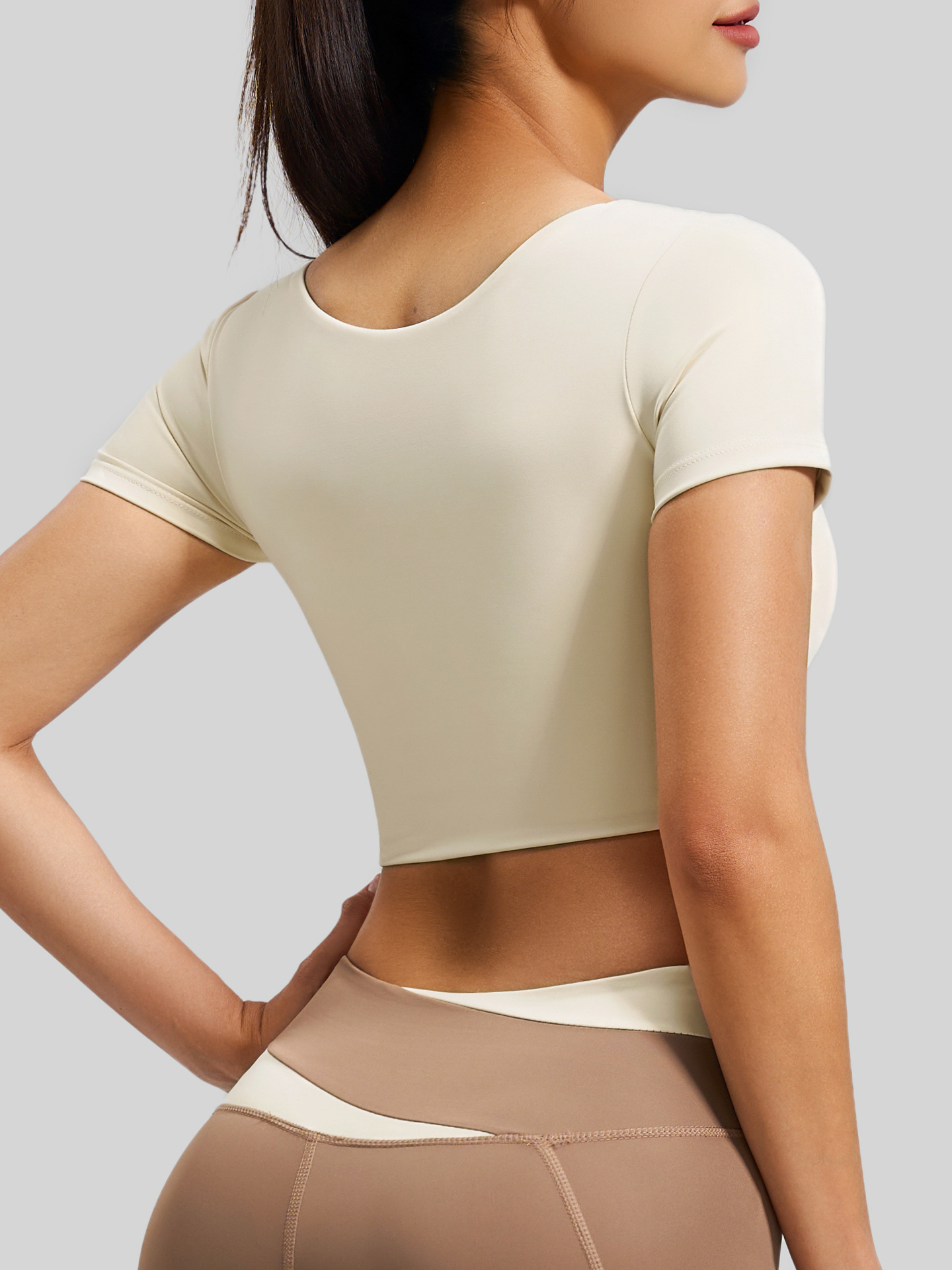 Juyitang-ropa de yoga desnuda para mujer, ropa deportiva de yoga de manga corta con almohadillas para el pecho, tops de fitness con bloques de color