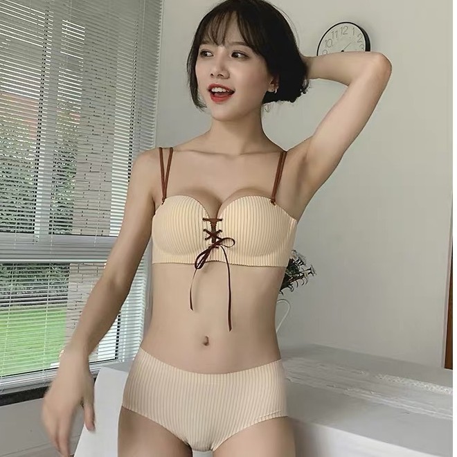 Ventas directas de fábrica comercio electrónico transfronterizo Sudeste de Asia Vietnam Tailandia damas burbujas encaje pecho pequeño recogido sujetador Tovin