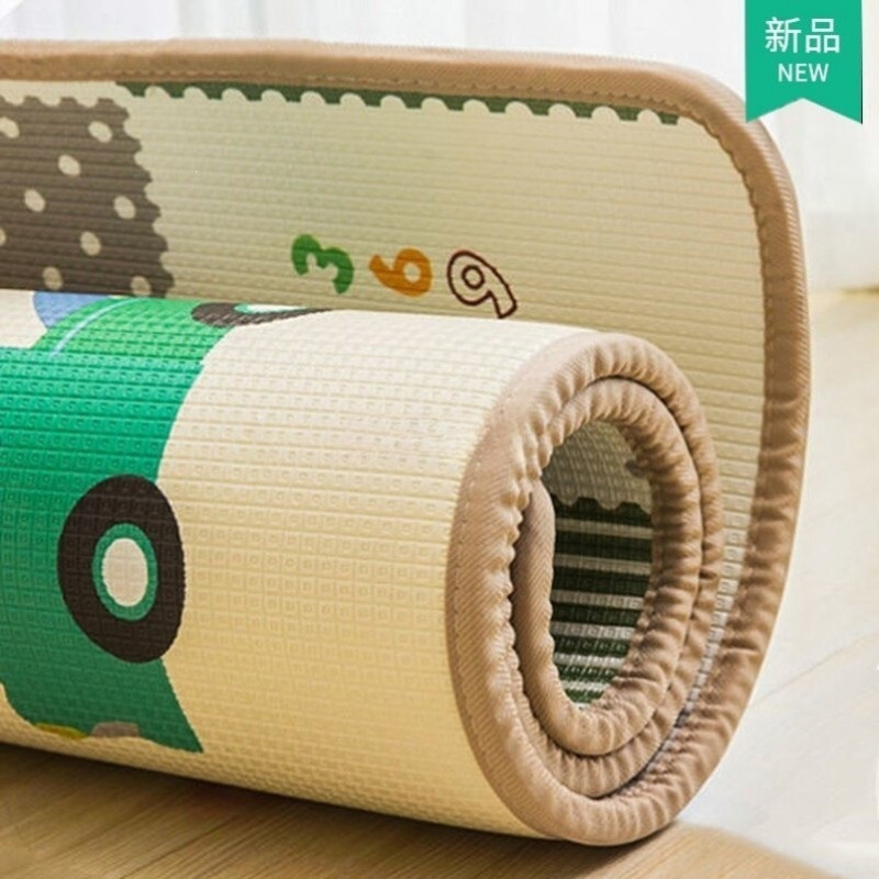 Floor sleeping mat for summer, foldable single-person mattress for direct use on the ground