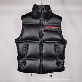 欧洲站2025冬季新款P家红标LOGO立领羽绒马甲OS版型大牌平替情侣