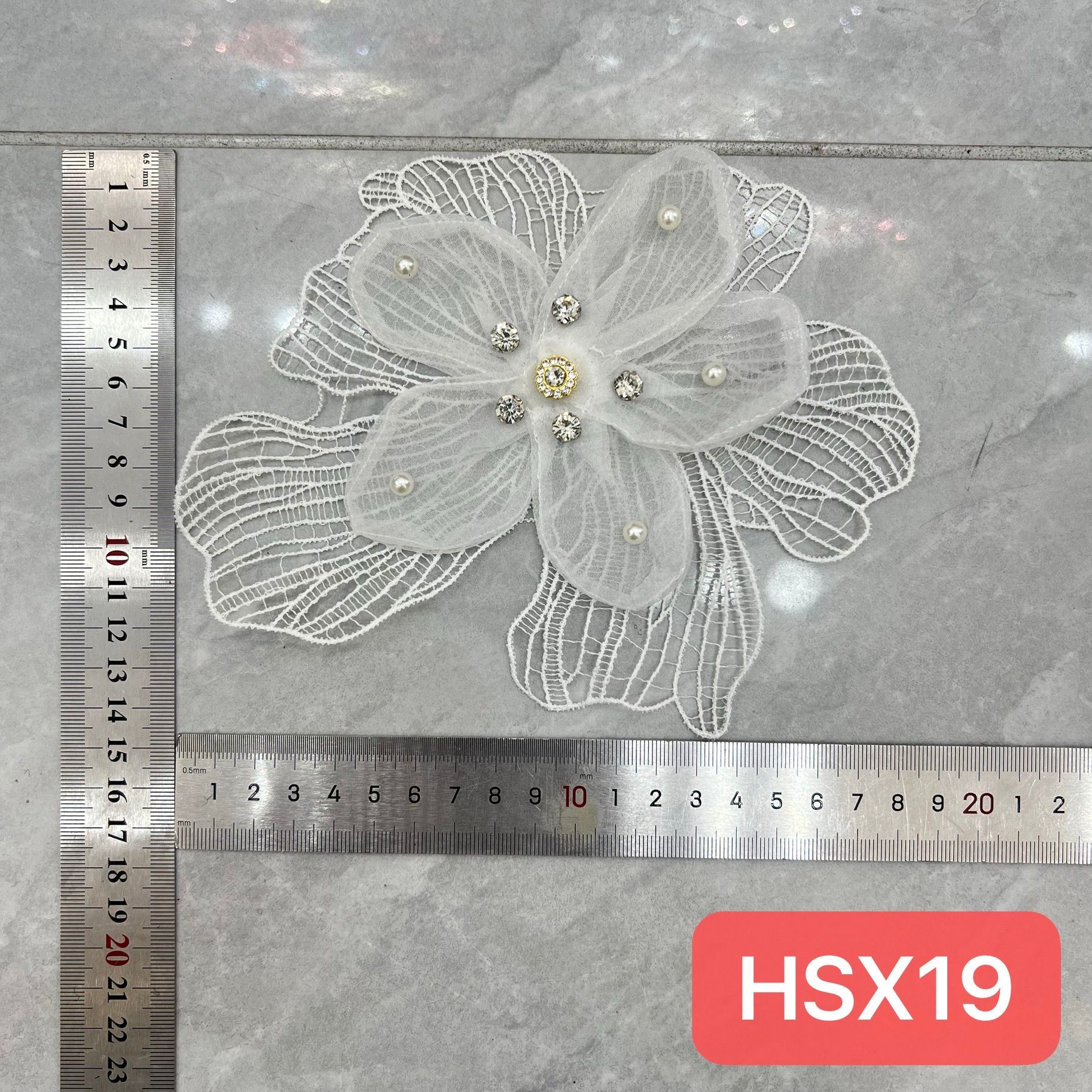 2026 nuevo bordado tridimensional blanco flores de encaje solubles en agua encaje hecho a mano perlas falda swing suéter adornamiento para el pelo DIY