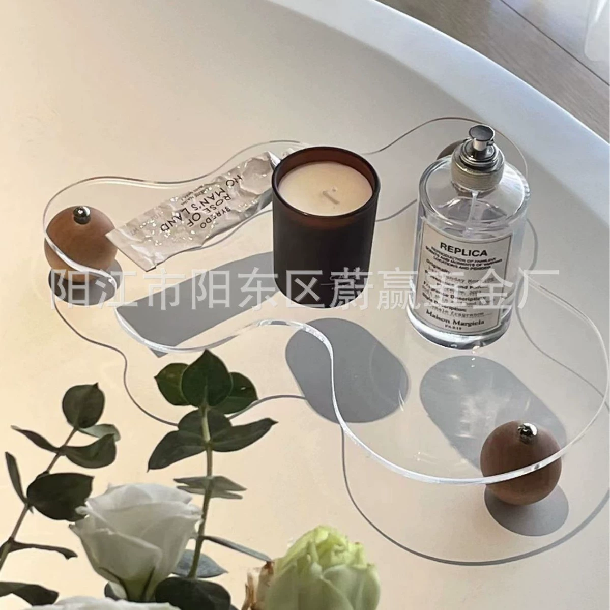 Оригинальный дизайн, скандинавский акриловый прозрачный поднос для хранения ювелирных изделий, украшений для ароматерапии, косметики, доступное роскошное шариковое дно из цельного дерева.