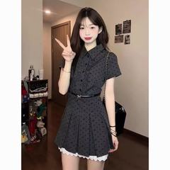 韓国カレッジスタイルのレトロなフェイクツーピース水玉模様の半袖ドレスは、ウエストを細く見せ、ウエストを細く見せます。
