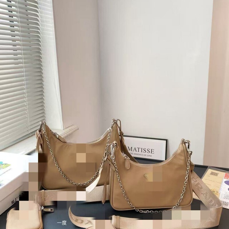 Tweed Style Classy High-Quality Quilted Chain Bag Big-Name Armpit Bag Crossbody Bag Small Bag for Women Versatile and High-End