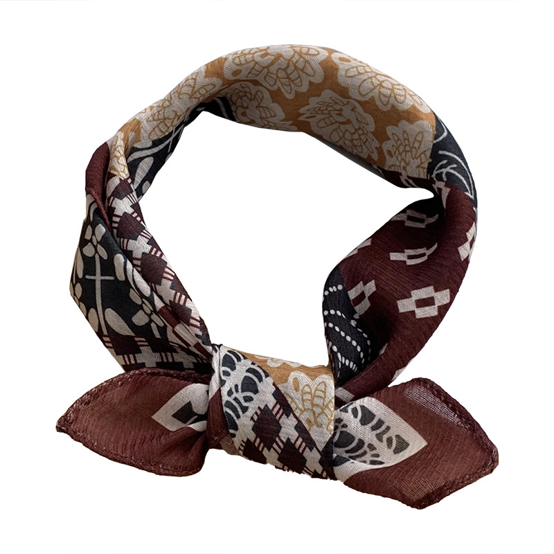 Bufandas de seda cuadrada alta sensación2025 nuevo algodón y lino pequeño bufandas cuadradas de decoración suave bufandas de seda al por mayor