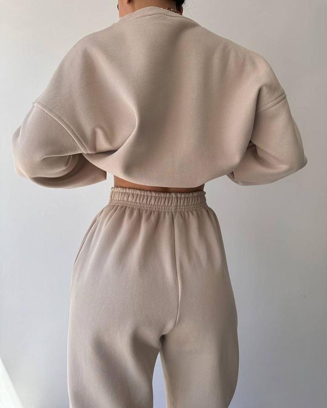 Damenbekleidung neuer Anzug mit langen Ärmeln und Rundhalsausschnitt, lässiges Sweatshirt, elastische Sporthose, zweiteiliger Anzug_voghion.com