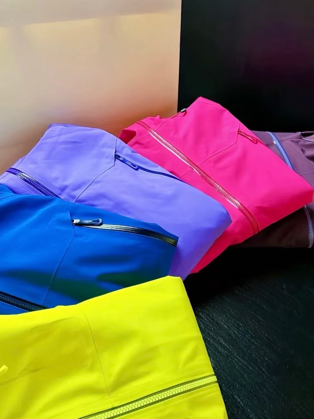 25 años de nuevo pequeño sol mont-X serie hombre y mujer a prueba de viento impermeable al aire libre trajes de montaña transpirables