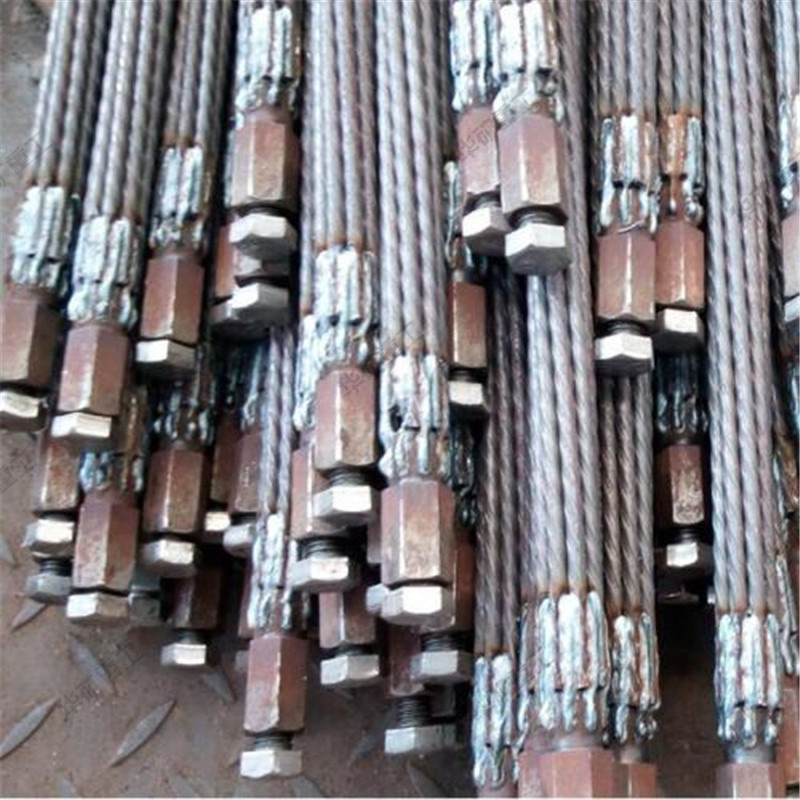 11288077623_1823631310