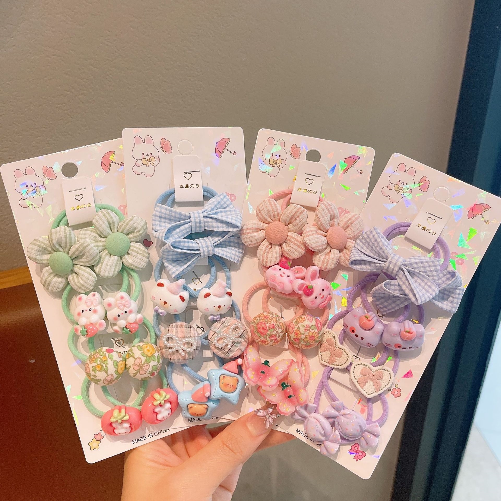 Flores lindas para niños, correa de goma, flores dulces, cuerda de cabeza encantadora, no lastimar el cabello del bebé, correa de goma, pareja de chicas rojas