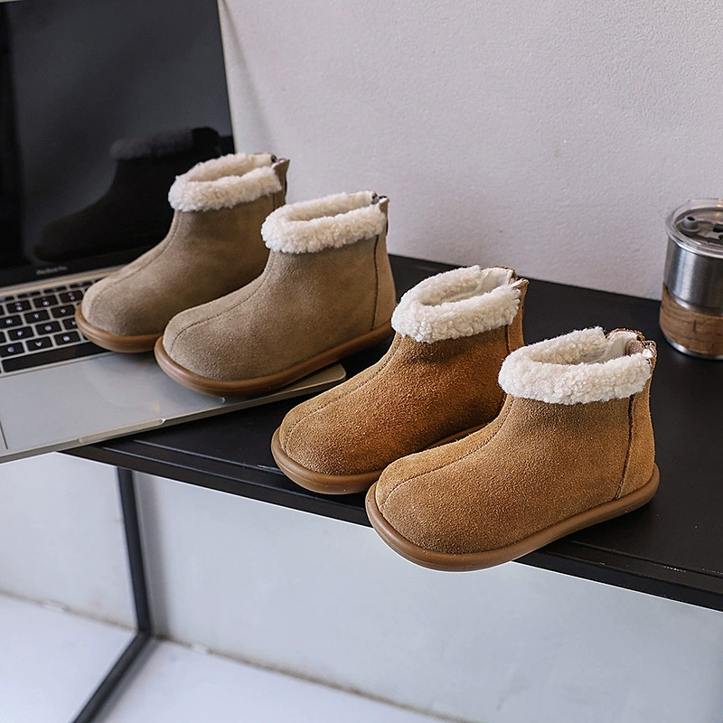 Детские короткие сапоги 2024, новая зимняя модель, утепленные хлопком, ретро-стиль, из натуральной кожи, детские сапоги Birkenstock с флисовой подкладкой, теплые хлопковые сапоги.