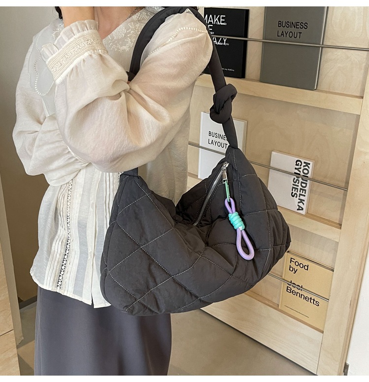 Bag, women's tote large capacity summer crossbody 2024 new versatile cloth bag, diamond grid college student class bag_voghion.com