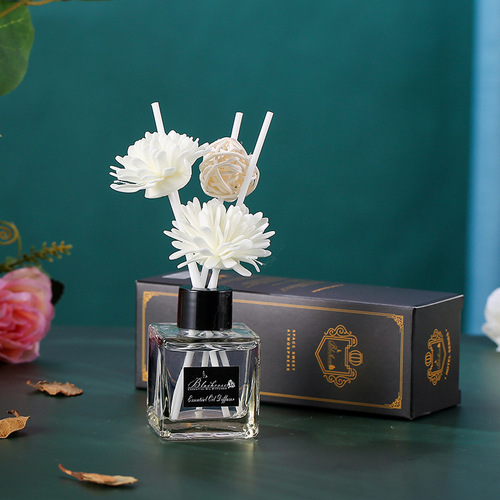 Fireless aromatherapy essential oil hotel car home living room bedroom toilet air fresh perfume rattan aromatherapy 50ml