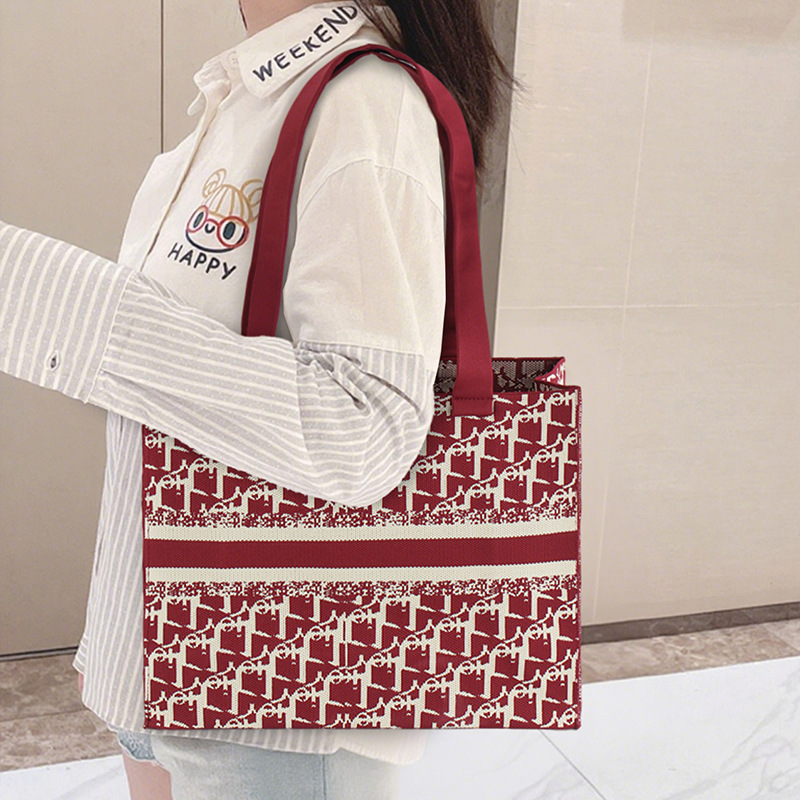 2025 popular cuadrillas de pájaros tarjetas de hombro bolsas de moda de tejido de gran capacidad bolsas de mano bolsas de compras image 4