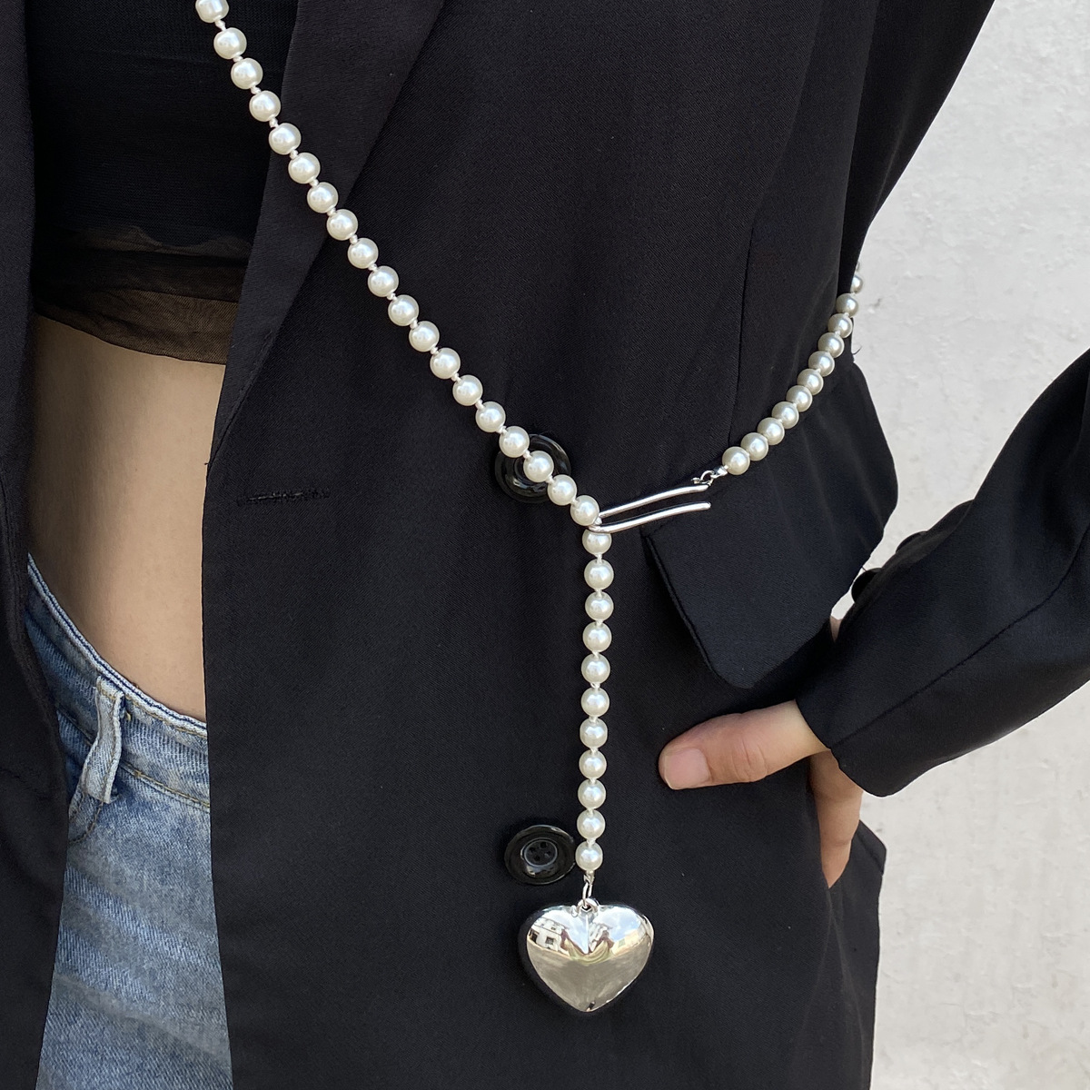 leichte Luxus Perlenriemen weibliche Dekoration Metall Silber Herz Accessoires Taillenkette Cross Body vielseitiger Modegürtel_voghion.com