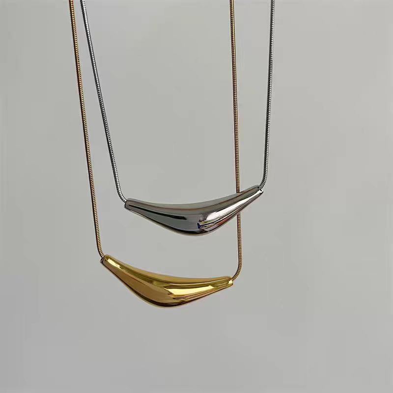 Minimalist Irregular Triangle Pendant Necklace For Women Elegant_voghion.com