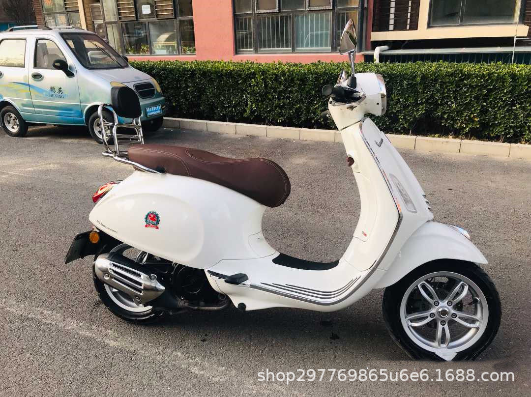 Suitable for Vespa Sprint Spring 150 rear rack, GTS300, GTV6 modified foldable backrest rack