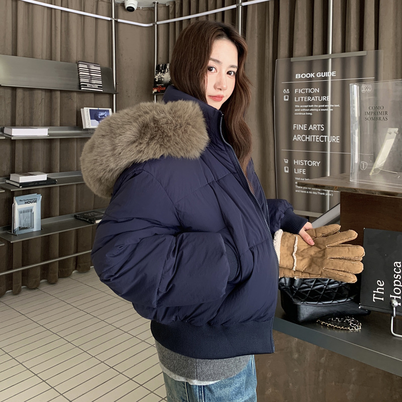 毛领连帽白色羽绒棉服女2025冬季新款收腰加厚保暖短款面包服外套