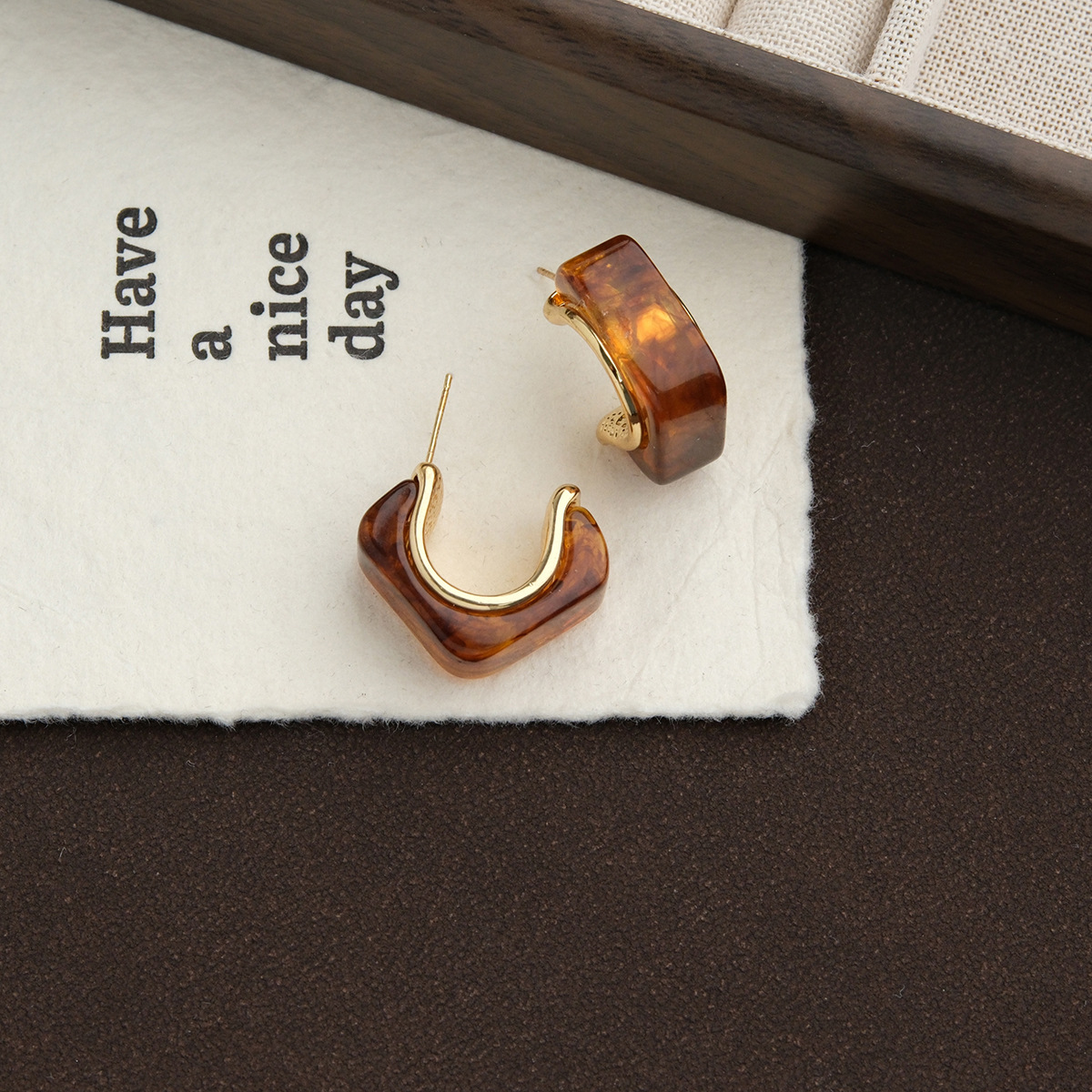 6g Weight Steel needle Ear Needle Material Ear Studs Classification 1 Pair Quantity Weekend, Lawn Occasion Plastic, Resin Material Geometric Pattern Women's Gender Simple Style, Classic Style Style Retro Amber Resin Earrings Hong Kong Style Fashion Design Luxury Feelings Geometric Pattern 925 Silver Ear Studs Women Jewelry 10