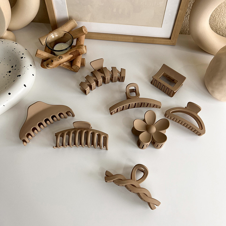 26g Weight Headwear Classification Travel Occasion Arylic Material Geometric Pattern Women'S Gender Spray Paint Design Coffee Color New Milk Tea Coffee Color Clip Elegant Temperament Hairpin Simple Hair Accessories 5