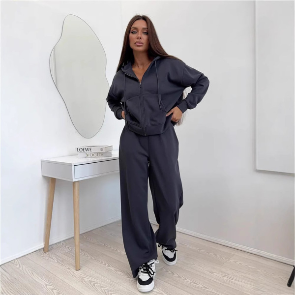 solid color sports suit