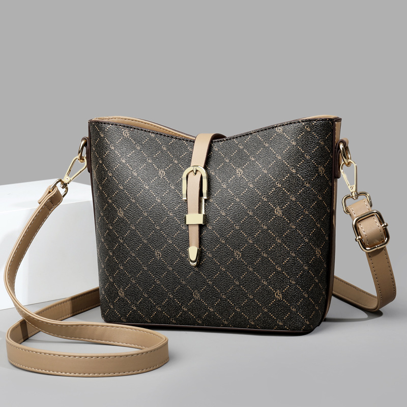 Borsa a tracolla monospalla di grande capacità per mamma, di mezza età, alla moda e di tendenza per le donne_voghion.com