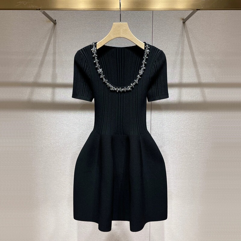 European and American Cross-Border Knitted Black Mini Dress, New Summer Style, Birthday Party Evening Dress, Beaded Slim-Fit Short-Sleeve Dress
