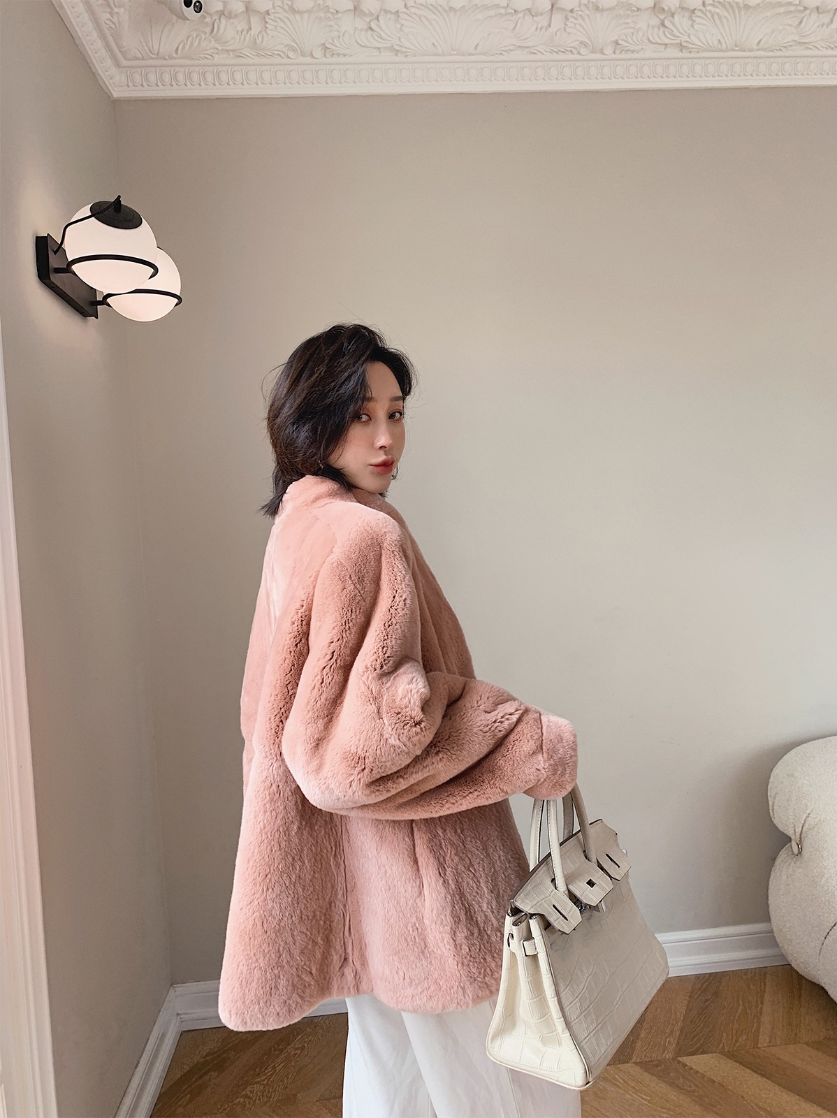 O1CN01KMHXu21Mukl0qflos_!!6985