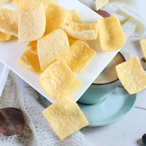 Vietnamese imported snacks Oishi Lay's Onion Tomato Ring Green Pepper Shrimp Strips Crab Flavor Puffed Food 40g