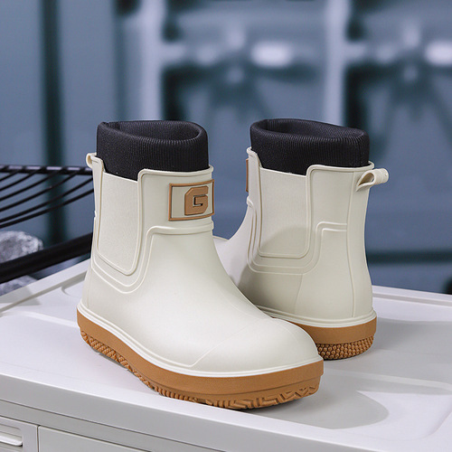 Women's and Men's Outdoor Waterproof Rubber Boots with High Top, Eco-Friendly Materials, Waterproof and Durable for Outdoor Activities