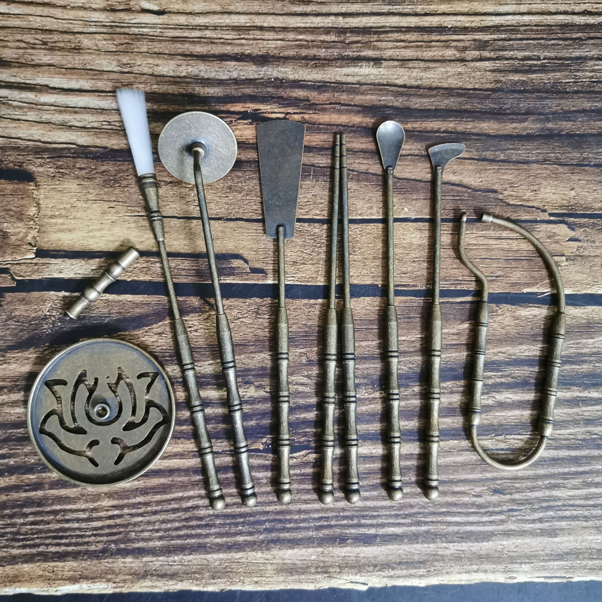 8 (구리 손잡이) 의 골동품 오래된 청동 향 세트