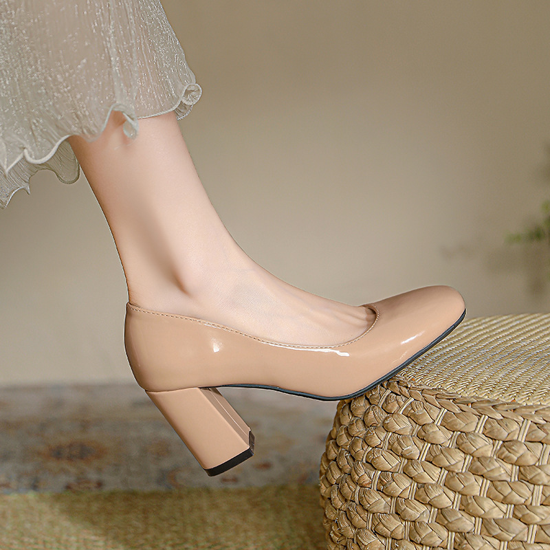 302-5 new nude square thick heel shoes commuter professional work shoes plus size plus fat shoes women 41-45 302-5 new nude square thick heel shoes commuter professional work shoes plus size plus fat shoes women 41-45