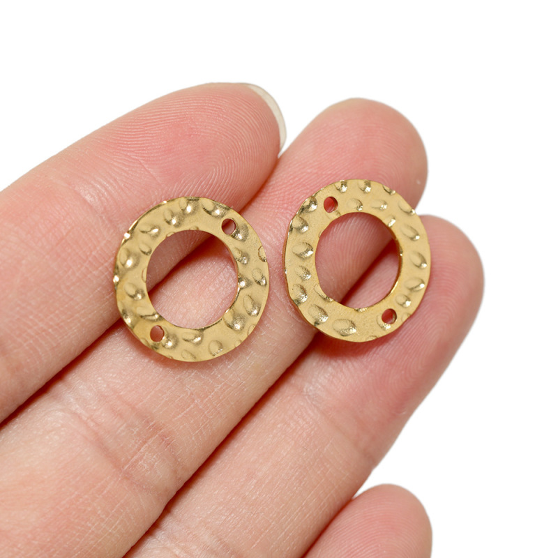 Stainless Steel Embossed Pleated Double-Hole Round Piece Cross-Border Small Pendant DIY Necklace Bracelet Clothing Accessories Ring Jewelry Stainless Steel Embossed Pleated Double-Hole Round Piece Cross-Border Small Pendant DIY Necklace Bracelet Clothing Accessories Ring Jewelry