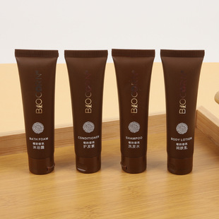 �e�^�Ƶ����޿ͷ���һ����Сƿܛ���bϴ�lˮϴ�^����ԡ¶���l���b