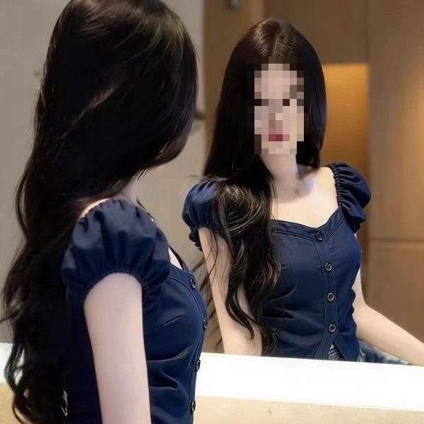 2026 Summer New Style French-Style Square-Neck Shirt for Women, Stylish and Chic, Waist-Cinching, Slimming, Sleeveless Top