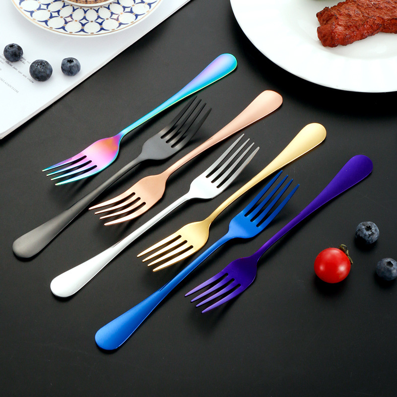 Juego de cuatro piezas de cocina occidental de hotel dorado cuchillo, tenedor y cuchara Transfronterizo 1010 traje de vajilla de acero inoxidable cuchillo, tenedor y cuchara