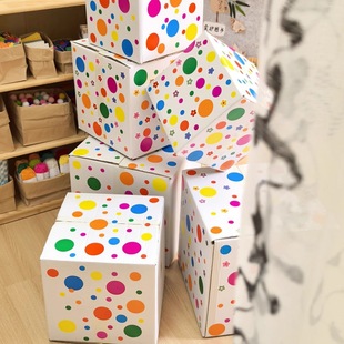 White Square Carton Environmentally Friendly Material Kindergarten Painting Exhibition Decoration Yayoi Kusama World Colorful Polka Dot Stickers