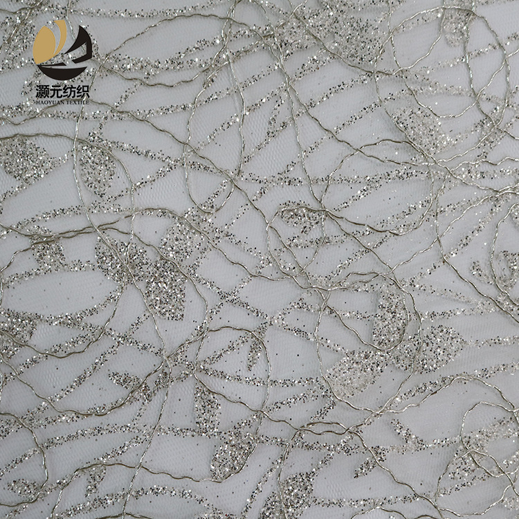 Fabricantes promocionales de bajo precio blanco polvo bordado esquinilla hilo de encaje de plata pulverizado oro vestido de boda tela