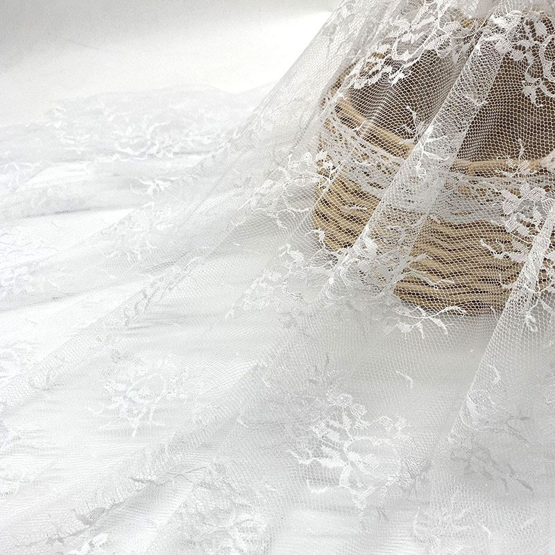 白色透明蕾丝面料 柔软舒适剪线蕾丝布 内衣婚纱装饰亮丝蕾丝布料