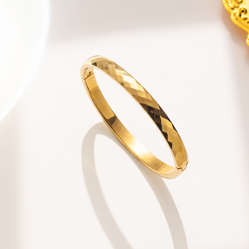 Bangle Classification 1 Piece Quantity Retro Rhombus Titanium Steel Plating Bangle