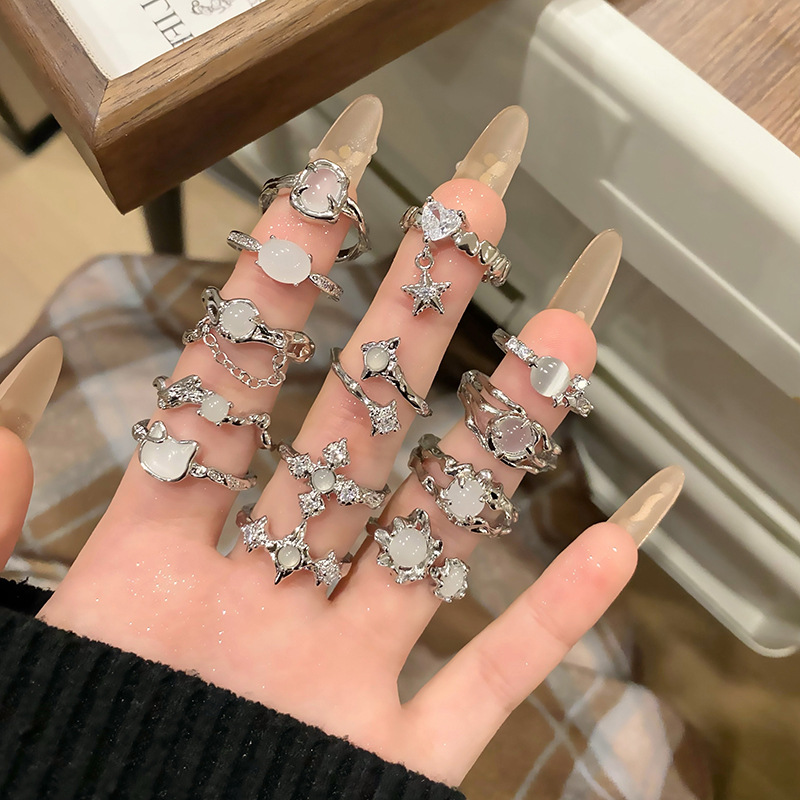 ins冷淡風小眾設計女戒指蛋白石鑲鋯石不規則輕奢高級感法式指環