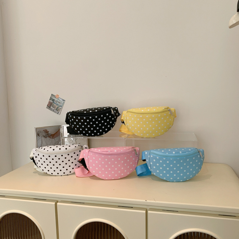 Korean-style polka dot chest bag for boys and girls, a sweet and fresh design, perfect for outings, a small wallet, a new cross-border children's crossbody bag