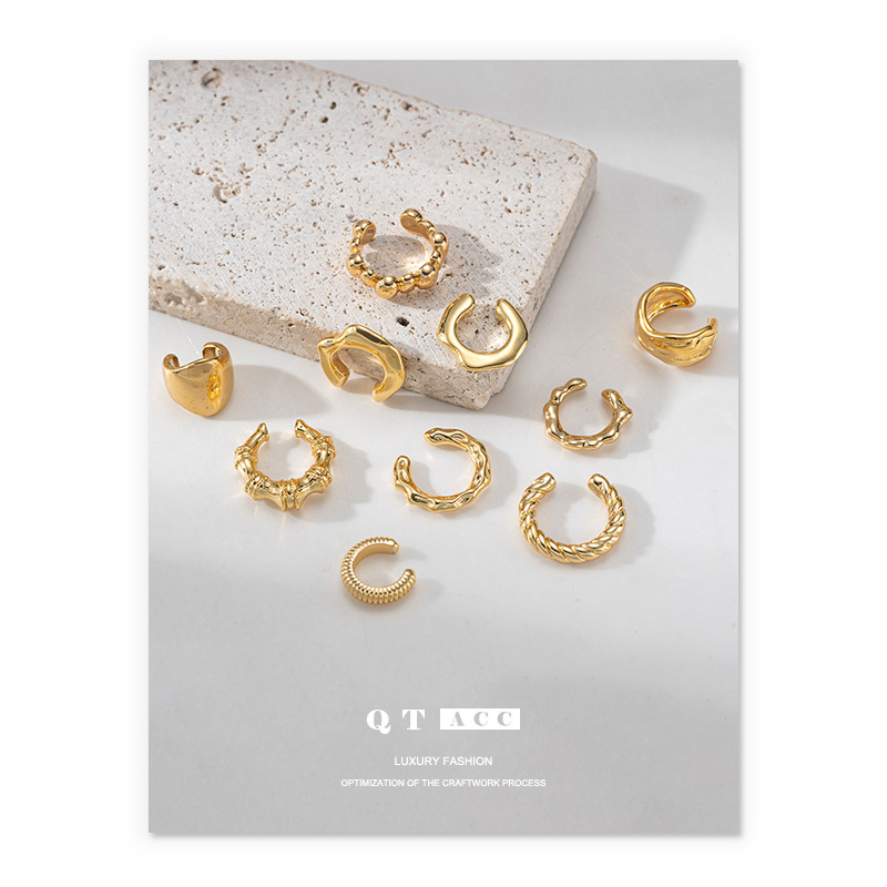 Lujo ligero, sentido de alta gama, personalidad clásica, pendientes irregulares, diseño de apertura, clip de hueso de oreja, moda, venta caliente de verano versátil