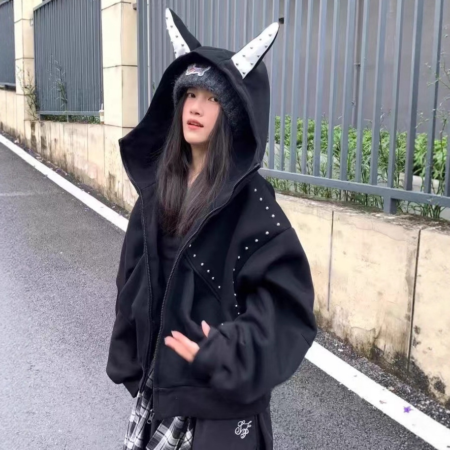 美式高街重工铆钉连帽开衫卫衣女秋冬新款小众设计感宽松拉链外套