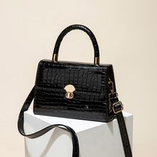 2025Ҹ�°�Ů�����¿�б���С���{�~�y�������Ƥ�|�з��������Q